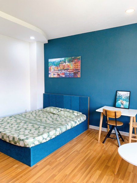 STUDIO FULL NỘI THẤT CÓ BAN CÔNG NGAY VÒNG XOAY TRUNG SƠN GẦN TDTU RMIT, cầu NGUYỄN VĂN CỪ, 30m2