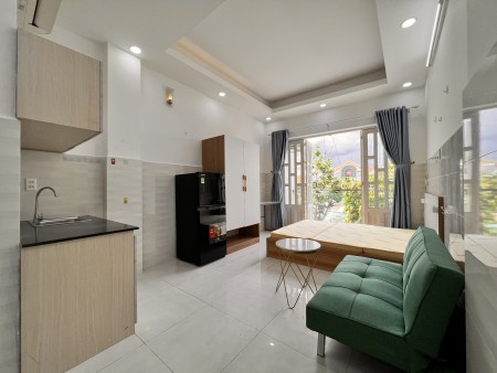 Căn hộ Studio ban công, máy giặt riêng ngay Tân Quy Quận 7, 35m2