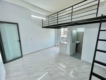 Căn hộ giá rẻ có gác_ngay công viên Gia Định Tân Bình, 30m2