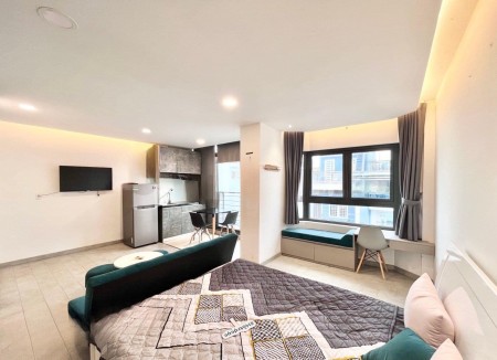 Căn hộ view kính cực chill full nội thất ngay cầu Nguyễn Văn Cừ, 35m2