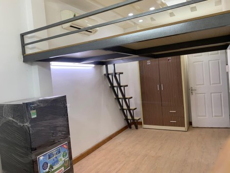 Phòng Trọ Gác Cao Không Đụng Đầu Ngay Sân Bay, 30m2
