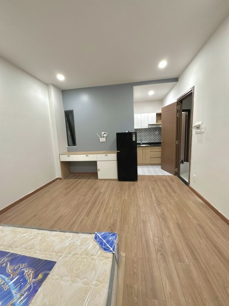 CĂN HỘ MỚI NGAY ĐẠI HỌC RIMIT FULL NỘI THẤT, 40m2
