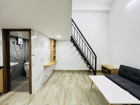 Duplex siêu rộng, full nội thất - ở 3 người - Quận 7, 30m2