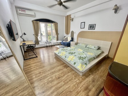 Studio cửa sổ view cực chill cách mạng tháng 8 Quận 1, 40m2