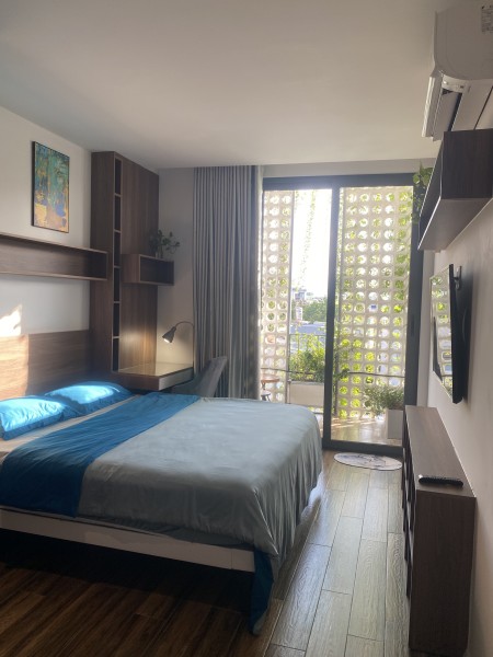 Studio ban công full nội thất xịn ngay vòng xoay Dân chủ Quận 10, 40m2