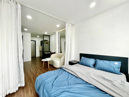 Cho thuê căn hộ ban công hiện đại, nội thất sang trọng nằm ở Vĩnh viễn quận 10, 40m2