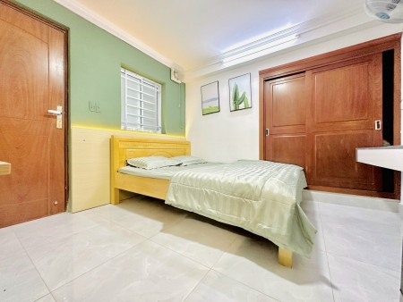 Căn hộ dịch vụ full nội thất gần công viên Lê Thị Riêng, vòng xoay dân chủ Quận 3, 35m2
