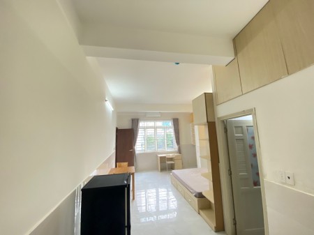 Căn Hộ Ban Công Full Nội Thất sát LOTTE MART quận 7, Gần đh TDT, RMIT, UFM, 35m2