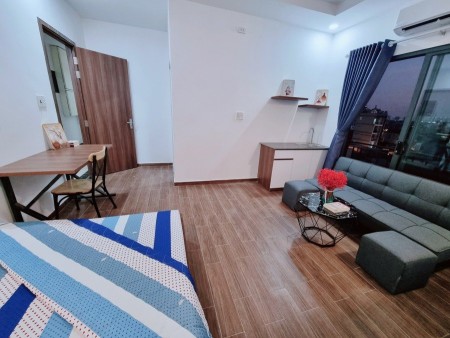 TRỐNG SẴN PHÒNG BAN CÔNG LỚN , FULL NỘI THẤT GIÁ RẺ PHƯỜNG 15 TÂN BÌNH, 32m2