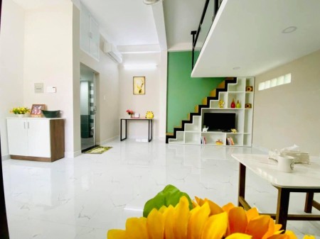 Cho thuê phòng trọ có gác ở ĐH Công Thương Tân Phú, 25m2