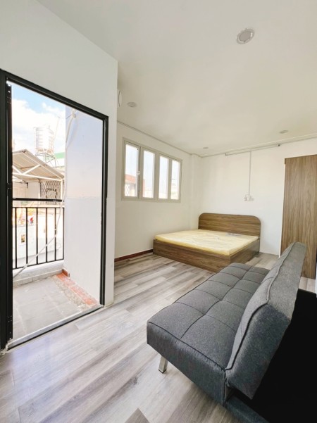 Căn hộ 1PN ban công - đường CMT8 quận 10, gần CV Lê Thị Riêng, vòng xoay Dân Chủ, 45m2