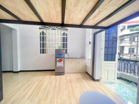 Cho thuê phòng trọ có gác, bancol - F4 Tân bình đường Giải Phóng, 35m2