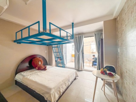 Phòng cho thuê bancol có gác ntcb gần sân bay, 30m2
