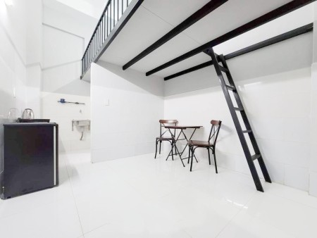 Phòng trọ cao cấp giá rẻ gần cầu vượt Hoàng Hoa Thám, Tân Bình giá 3xxx, 25m2