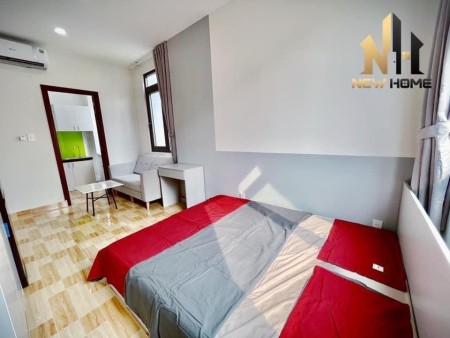 Cho thuê căn hộ studio full nt giá rẻ gần vòng xoay Lăng Cha Cả, 35m2