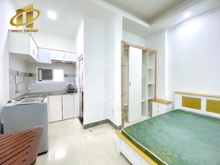 Căn hộ Studio Cửa Sổ Full Nội Thất Giá HSSV ngay cầu Tân Thuận, Gần UFM Quận 7, 35m2