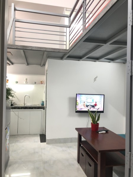 Duplex - máy giặt riêng - gần cầu Tân Thuận, 30m2