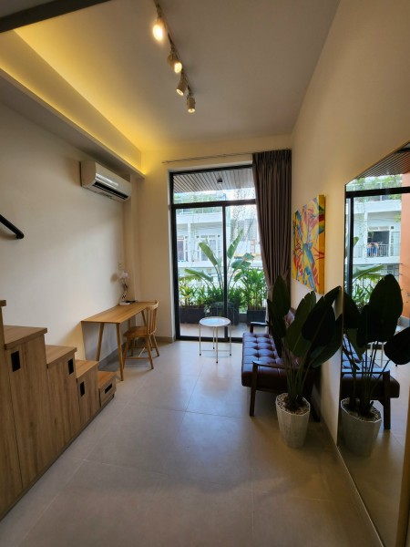 Trống sẵn căn hộ mini full nội thất ban công gần sát bên quận 4, 35m2