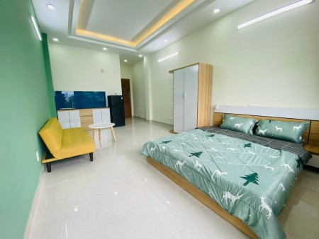 Căn hộ full nội thất cửa sổ rộng ban công Dương Bá Trạc, Quận 8, 35m2