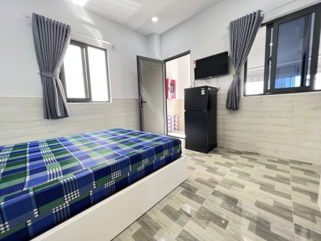 Cho thuê căn hộ Full Nội Thất ban công thoáng gần UFM, Cầu Tân Thuận Quận 7, 35m2