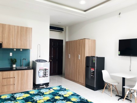 Quận 8 cho thuê căn hộ Studio Ban Công máy giặt riêng gần cầu Nguyễn Tri Phương, 35m2