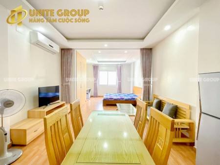 Cho thuê căn hộ 50m2 full nội thất cửa sổ lớn Hoàng Diệu ĐH luật Quận 4, 50m2