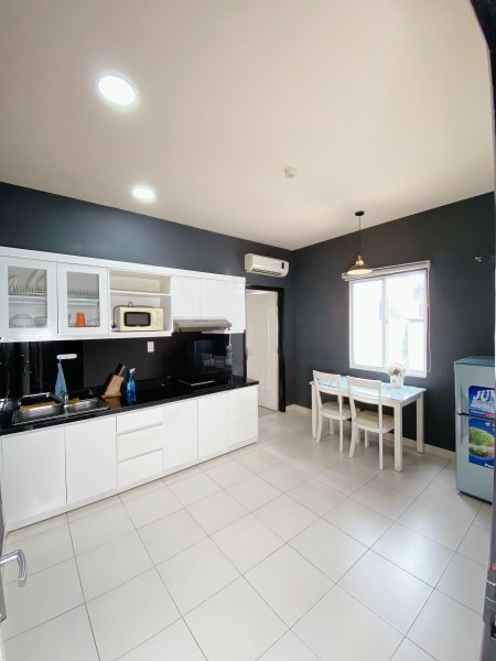 Căn hộ 1PN mặt tiền đường Hai Bà Trưng quận 3, cầu Kiệu, nhà thờ Tân Định, chợ Tân Định, 45m2