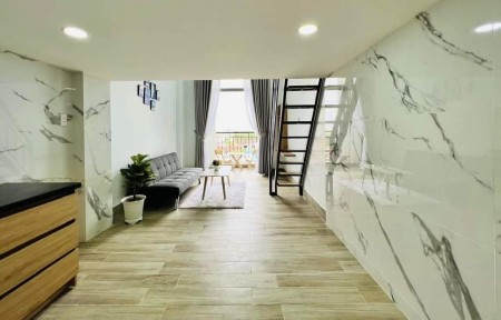 Căn Hộ Ban công gác cao ngay Vincom quận 7, gần Khu Chế Xuất, đh Ufm quận 7, 35m2