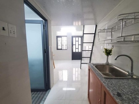 Phòng trọ cao cấp giá rẻ gần cầu vượt Hoàng Hoa Thám, Tân Bình, 25m2