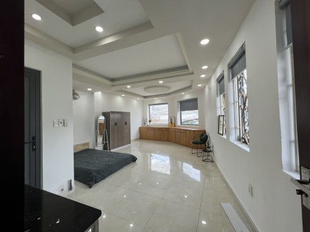 PHÒNG TRỌ CAO CẤP RỘNG THOÁNG NGAY TRUNG TÂM P13, TÂN BÌNH, 30m2