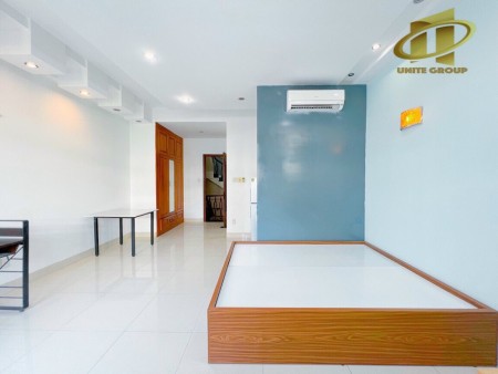Quận 7 cho thuê căn hộ Studio Ban công full nội thất ngay khu Phú Mỹ Hưng, RMIT, Himlam, 35m2