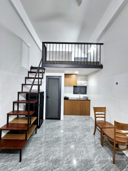 Cho thuê căn hộ Duplex full nội thất cửa sổ thoáng giá HSSV gần trường TDT, RMIT Quận 7, 36m2