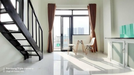 Cho thuê căn hộ BAN CÔNG LỚN tại trục đường Cao Thị Chính - QUẬN 7, 40m2