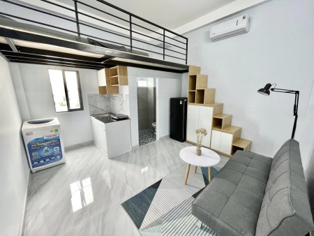 Phòng trọ có gác 30m2 sẵn máy lạnh ở Tân Bình, 30m2