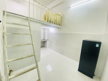 Phòng trống ở liền kế bên chợ Hoàng Hoa Thám_full nội thất cơ bản, 30m2
