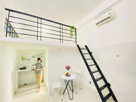 Trống 2 Phòng gác cao_như hình 30m2_Có máy lạnh_gần Sân Bay, 30m2