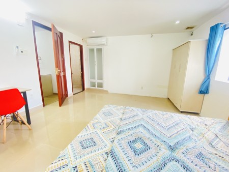 Căn Hộ Một Phòng Ngủ Đầy Đủ Nội Thất Gần Công viên Hoàng Văn Thụ, 30m2