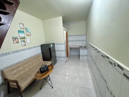 NHÀ NGUYÊN CĂN GIÁ RẺ CHỈ 4TR5 HẺM 176 TẠI NGUYỄN THỊ THẬP, Q7, 30m2
