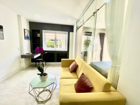 1PN ban công mặt tiền_Thạch Thị Thanh Q1, đối diện CV Lê Văn Tám, Thảo Cầm Viên, 50m2