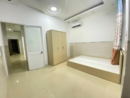 phòng NHƯ HÌNH 2PN, Ban Công THOÁNG MÁT tại TÂN PHÚ, 60m2
