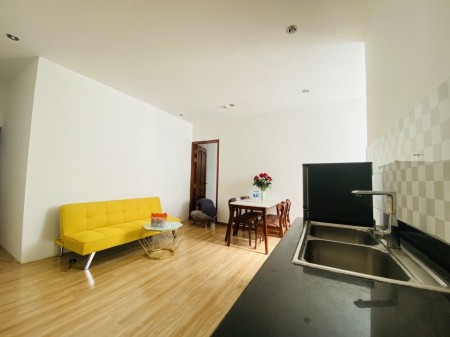 Căn hộ dịch vụ full nt cho thuê giá rẻ gần vincom cộng hoà, 30m2