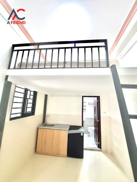 Phòng trọ có gác, có máy lạnh ngay Trường Chinh, Tân Bình, 20m2