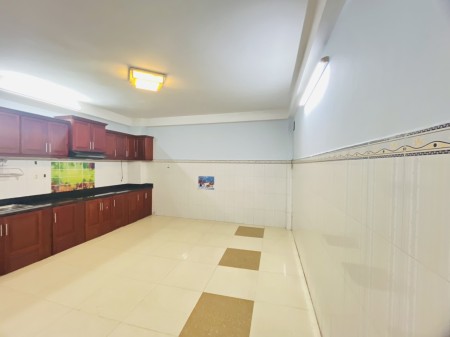 GIẢM 50% TIỀN NHÀ PHÒNG 1 TRỆT 1 LỬNG TÁCH BẾP Ở DƯƠNG QUẢNG HÀM P6 GÒ VẤP, 40m2