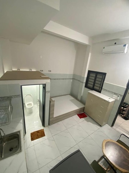 Studio 30m2 giá rẻ ngay Vườn Lài, 30m2