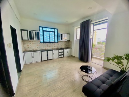 Trống sẵn 1 Phòng Ngủ & Ban Công Thoáng Đẹp Quận 7, 30m2