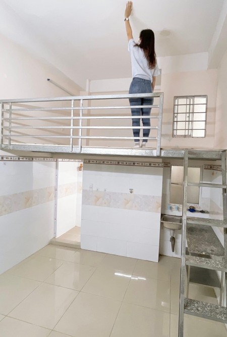 Phòng trọ gác cao giá rẻ gần chợ tân trụ - F15 - Tân Bình, 30m2