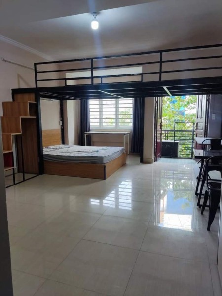 CHDV 1PN duplex ban công cách lottle trường TĐT...3p đi xe, 50m2