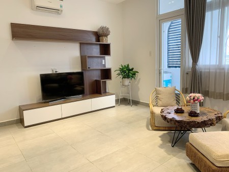 Studio bancon máy giặt riêng gần KCX Tân Thuận, ĐH UFM Q7, 40m2