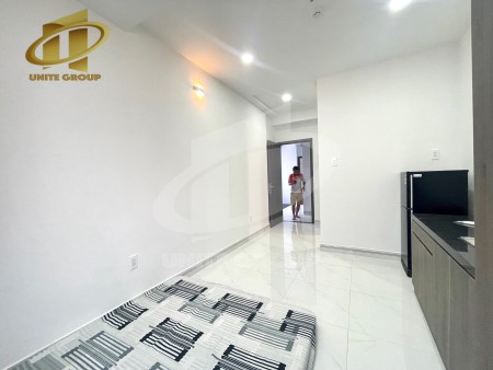 Studio nội thất - Có bancon, gần đại học TDTU, NTTU, Lotte, Big C, 30m2