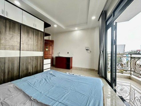 CHDV tại Thân Nhân Trung không giới hạn người và xe, 25m2